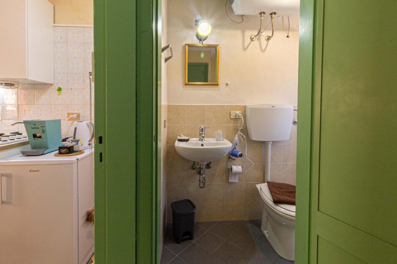 Casa "A Chiazzetta" Hotel Кастелбуоно Екстериор снимка